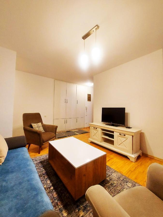 Apartment 31 พริสตีนา ภายนอก รูปภาพ