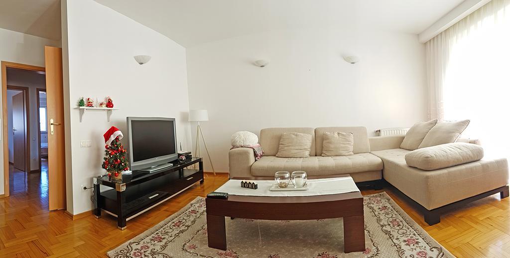 Apartment 31 พริสตีนา ภายนอก รูปภาพ
